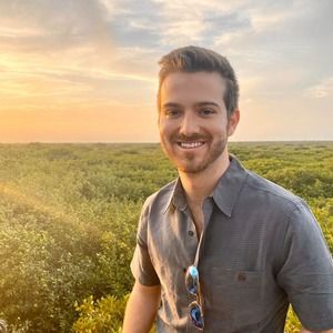 Meet your Posher, Chris